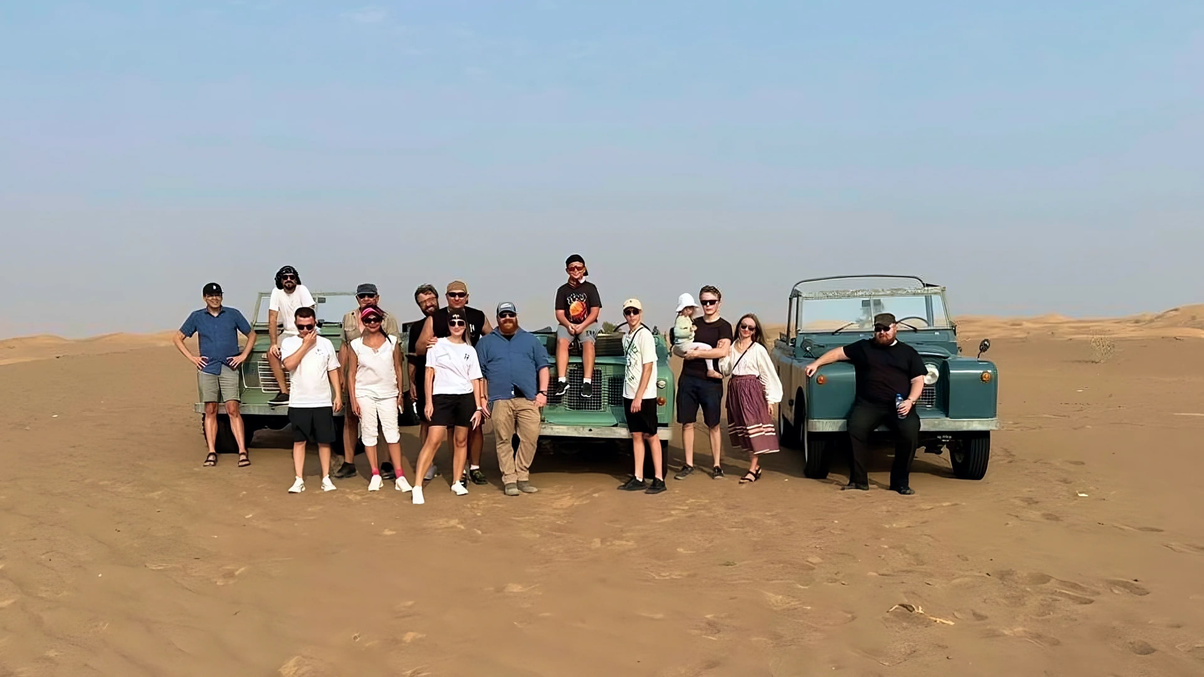 CompanyTeam_ThreeGreenCars_Desert